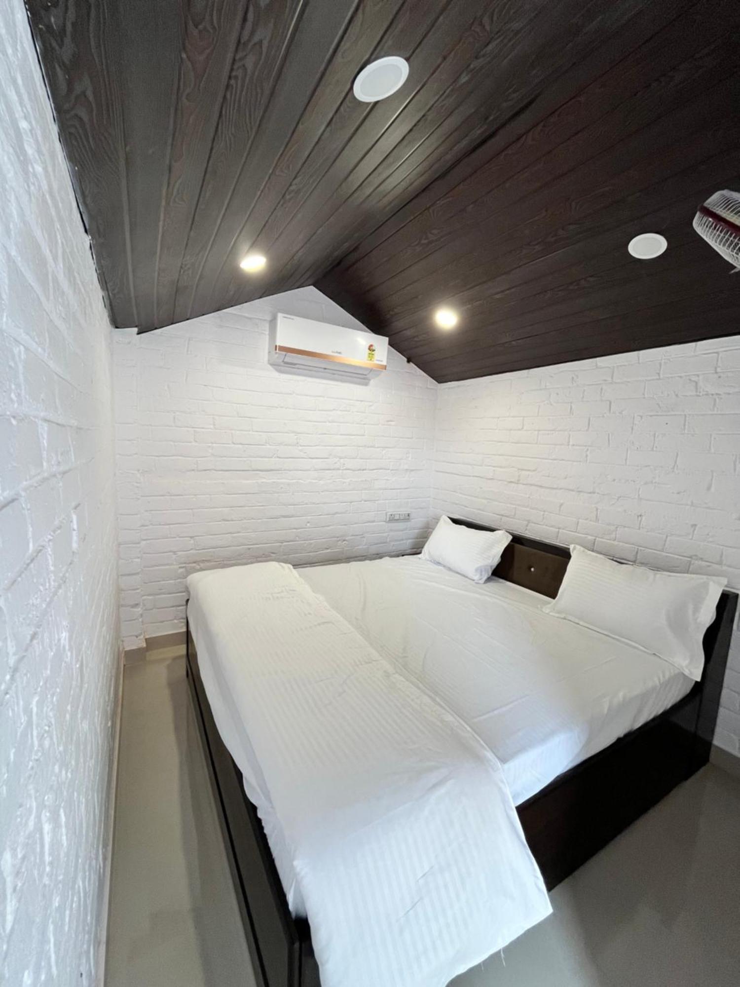 The Royal Hut Hotel Ajmer Exterior photo