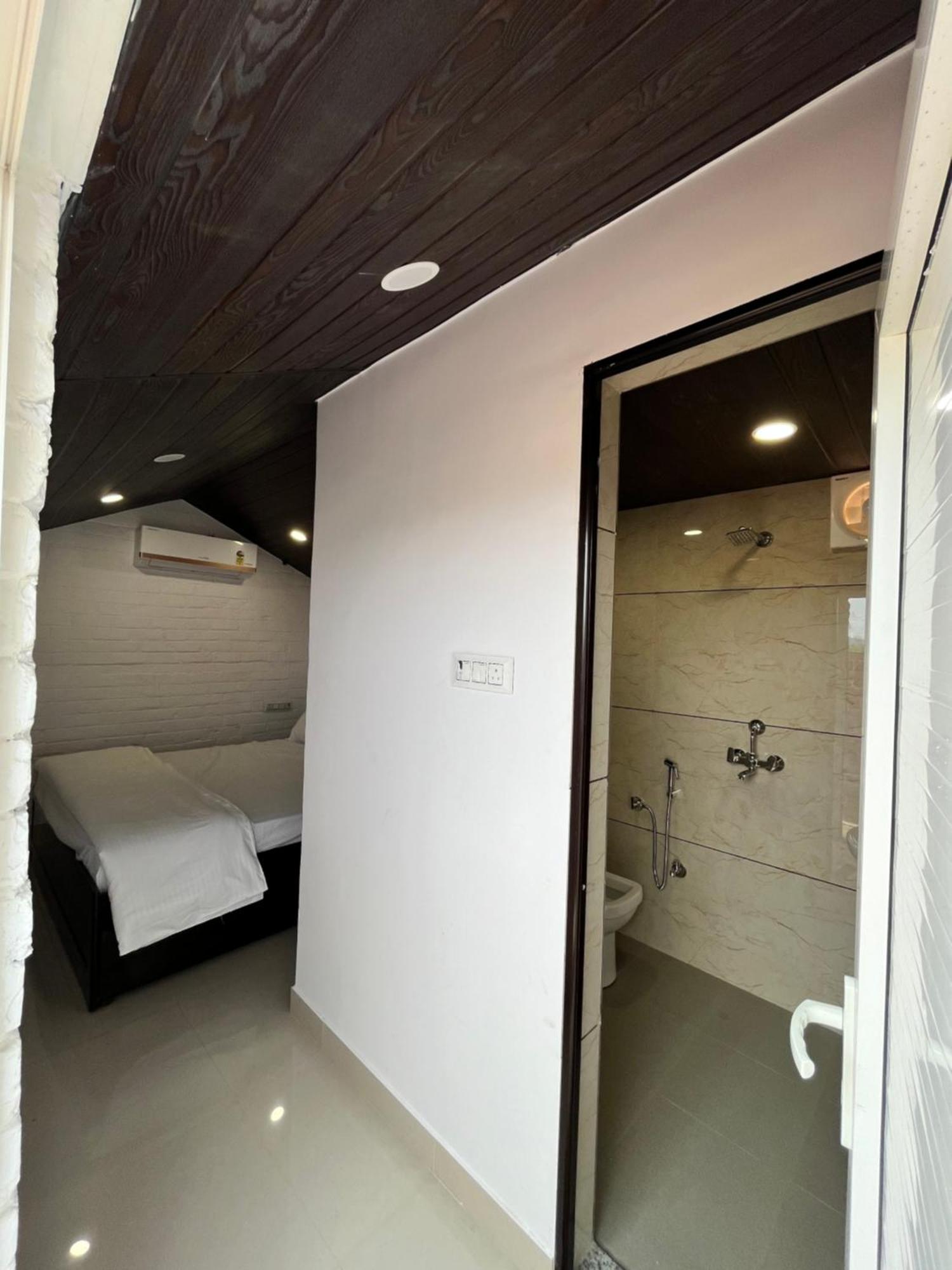 The Royal Hut Hotel Ajmer Exterior photo